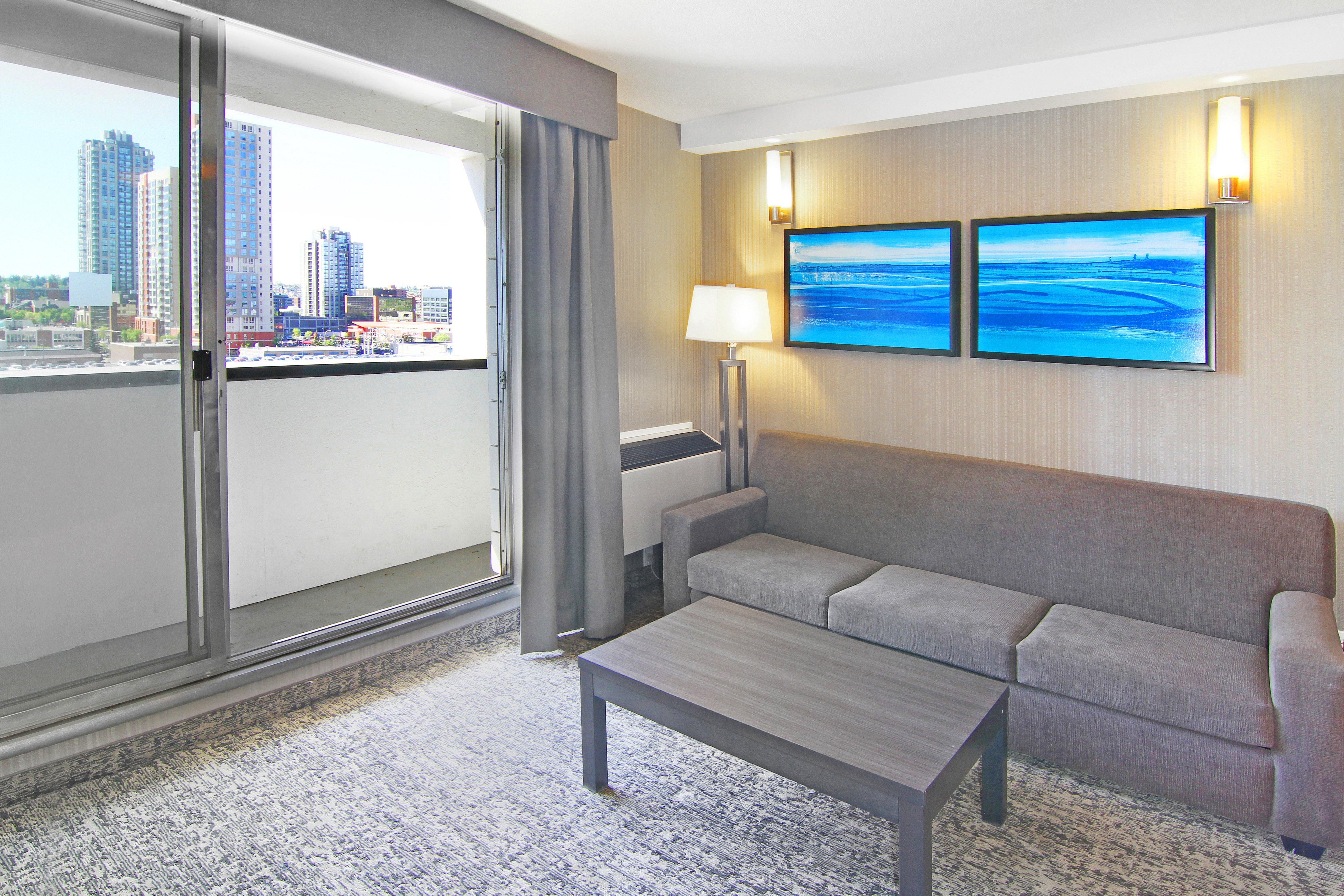 Holiday Inn Express And Suites Calgary By Ihg Экстерьер фото