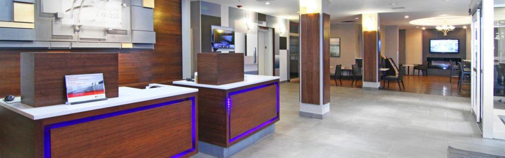 Holiday Inn Express And Suites Calgary By Ihg Экстерьер фото