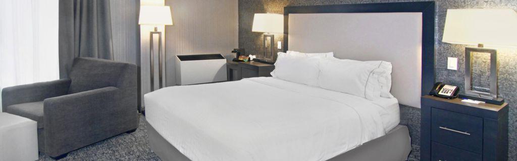 Holiday Inn Express And Suites Calgary By Ihg Экстерьер фото